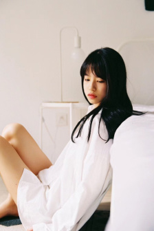 《年轻女教师3》电影